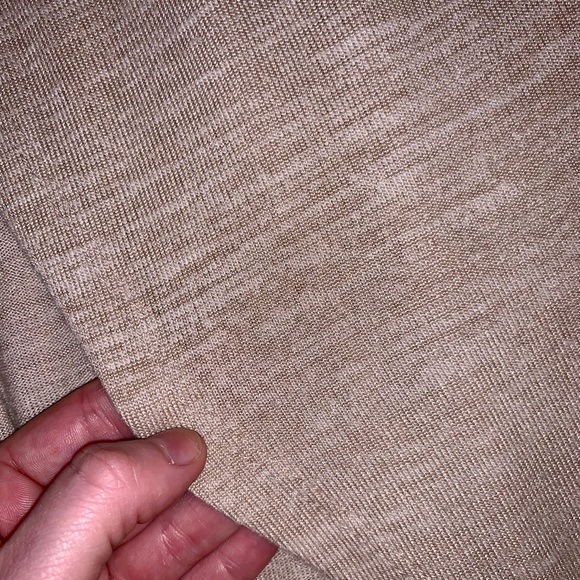 Tank Shawl - Picture 3 of 4